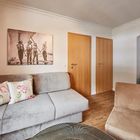 Huettl Relax Apartment *