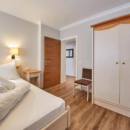 Huettl Relax Apartment *